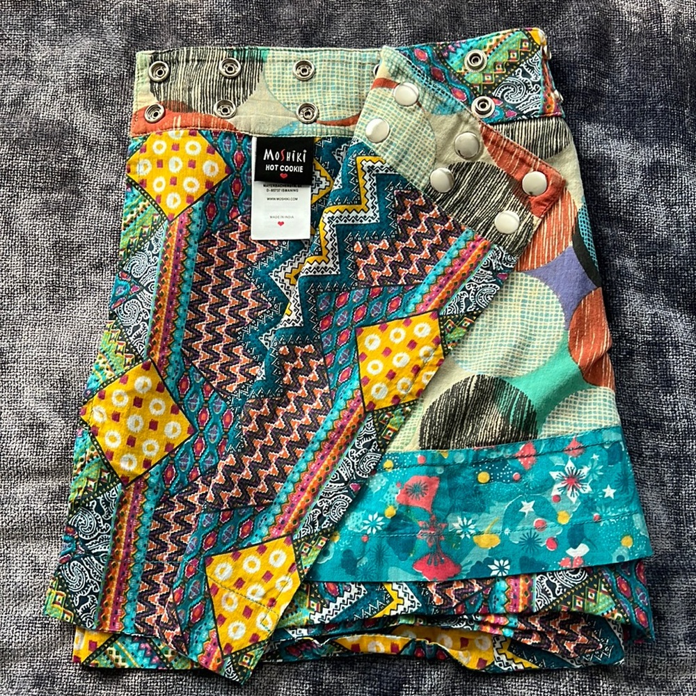 Moshiki wrap skirt. Reversible & adjustable.
